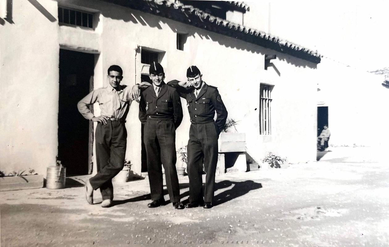 9 EME HUSSARDS 1 ER ESCADRON ALAIN RINGUEDE DU COTE DU TELAGH A LA FERME BOURJON (7).jpg